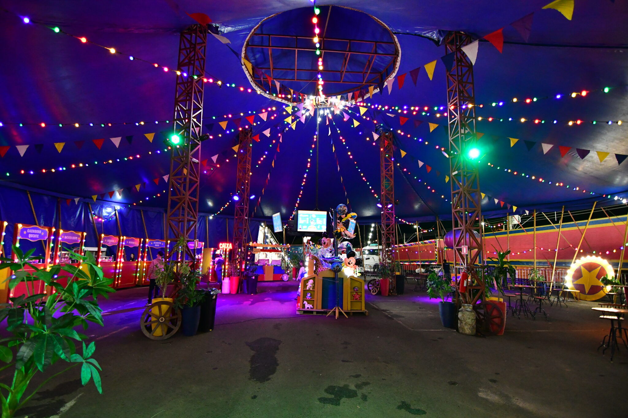 Happy Day Circus promove espetáculo solidário para crianças e adolescentes da ONG Ficar de Bem