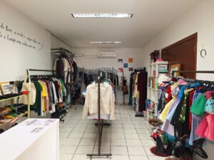Bazar do Bem une consumo consciente e impacto social